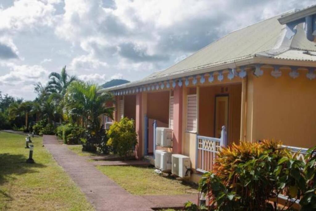 Studio A 400M De La Plage Pointe Marin Sainte-Anne Exterior foto